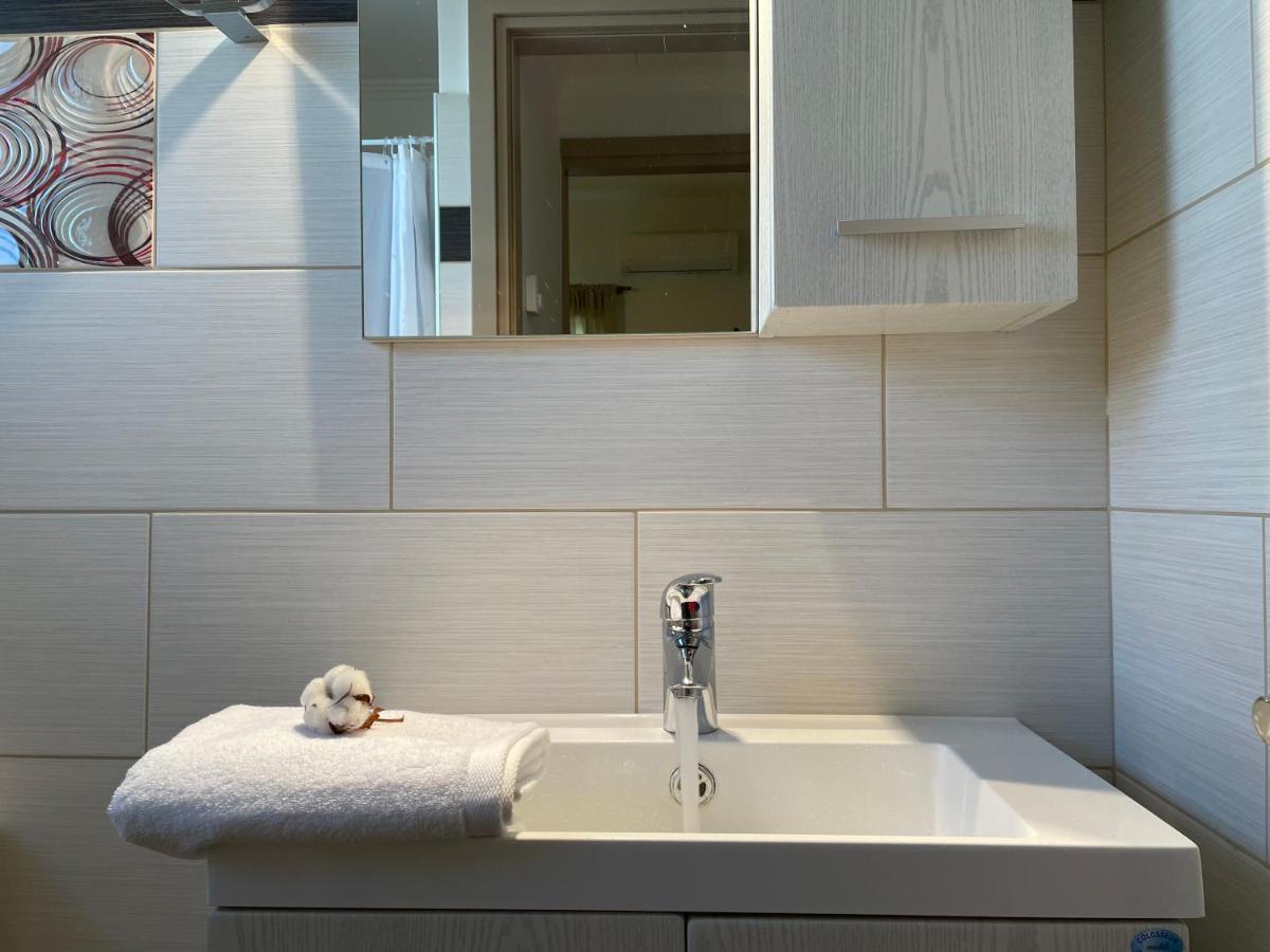 Kl Suites Lefkada - Feel At Home New Boho Apartment 400M From Beach Nidri Town Center Extérieur photo